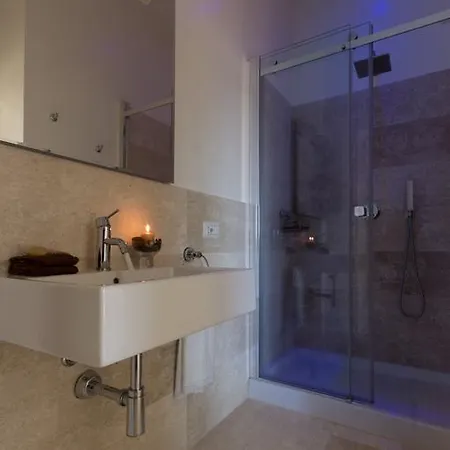 Elafi Penthouse *
