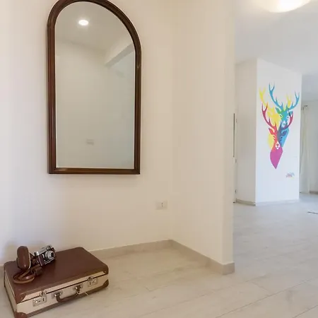 Elafi Penthouse アパート