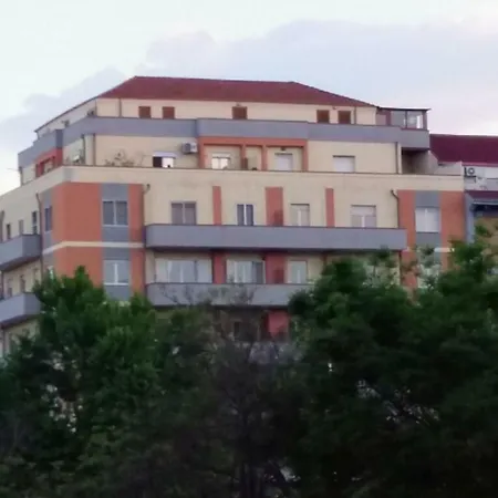 Elafi Penthouse アパート カリアリ